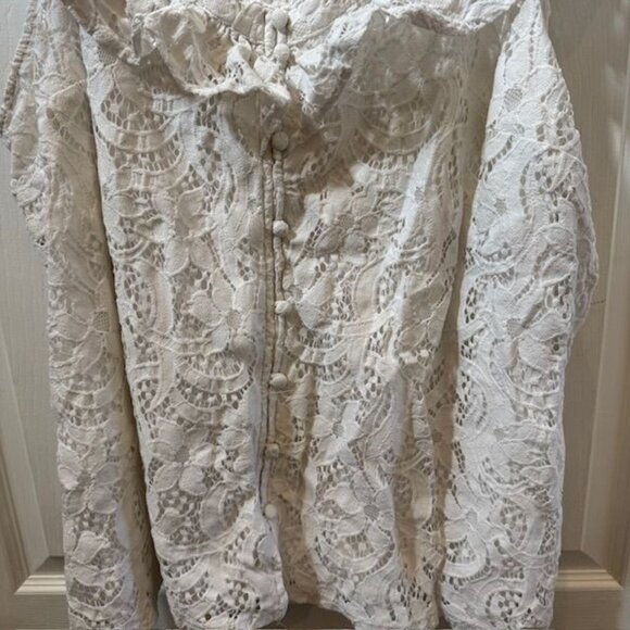 Torrid Vintage-Style White Lace Button-Front Ruffle Sleeveless Top With Delicate - Picture 2 of 13